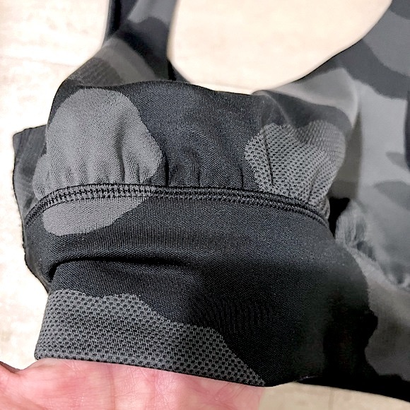 AERIE (NWOT) โข Offline Camo Sports Bra with Back Cutout โข Size Medium - Picture 6 of 11